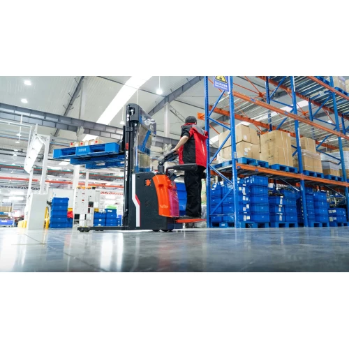 Штабелер электрический самоходный 1,6т 5,5м, RSL161 EP Equipment, с платформой, Li-ion