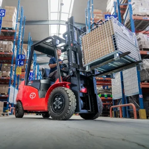 Электрический вилочный погрузчик, 2,5т, 6м, EFL 252 EP Equipment, Li-ion