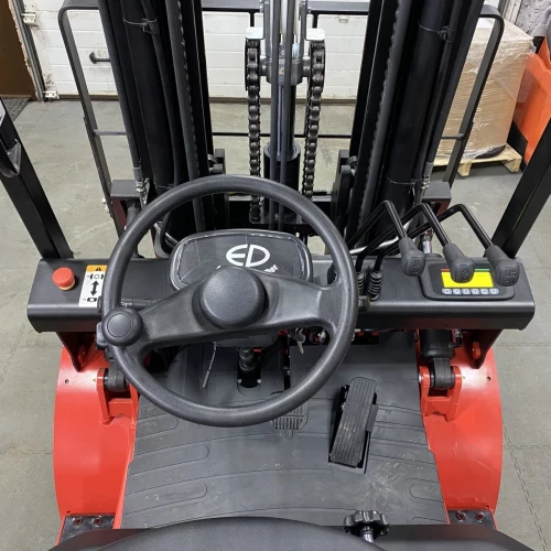 Электрический вилочный погрузчик, 2,5т, 6м, EFL 252 EP Equipment, Li-ion