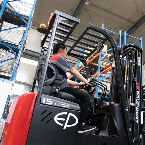 Электрический вилочный погрузчик, 1,5т, 3м, EFS151 EP Equipment, Li-ion