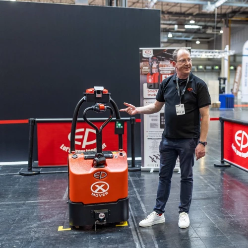 Автоматический транспортиовщик паллет, 1,5т,  EP EXP15, Li-ion